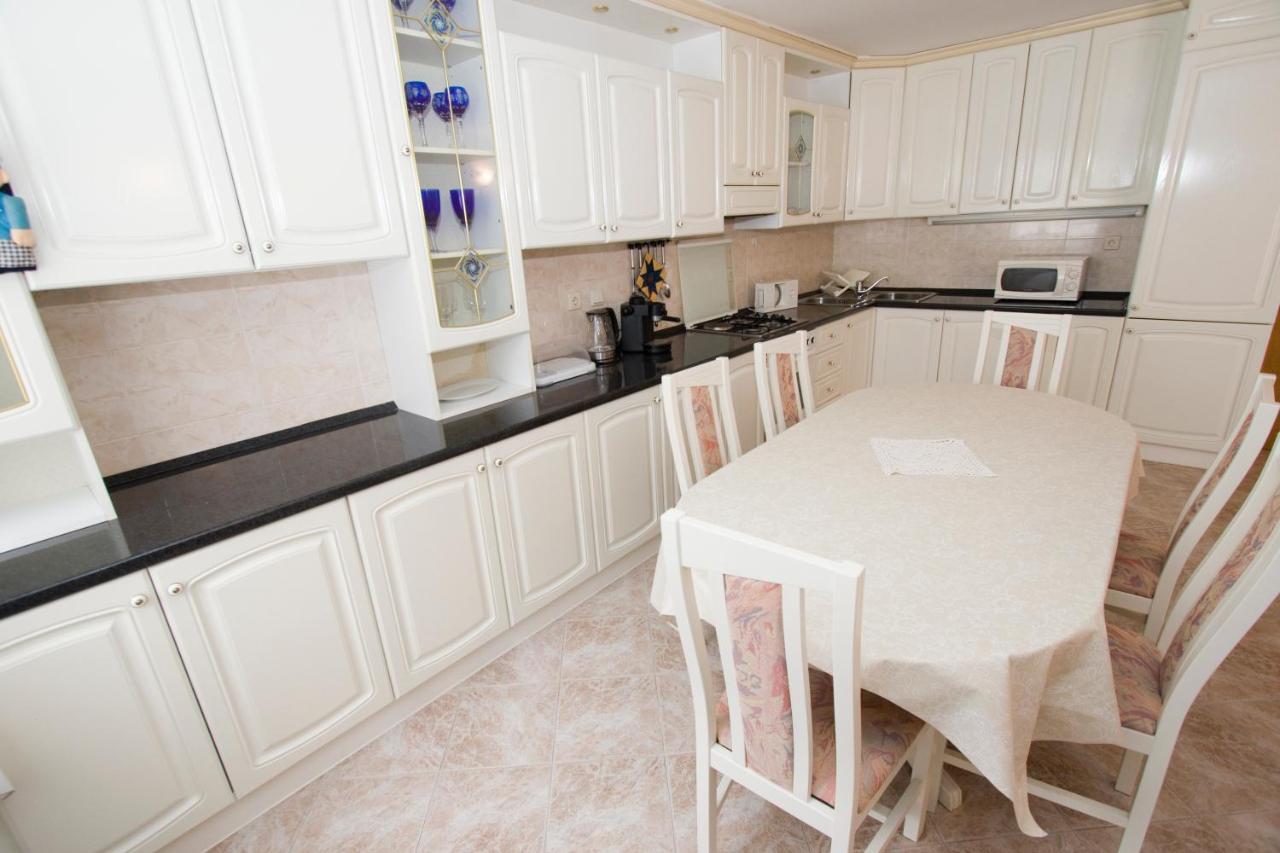 Holiday Home มาคาร์สกา ภายนอก รูปภาพ
