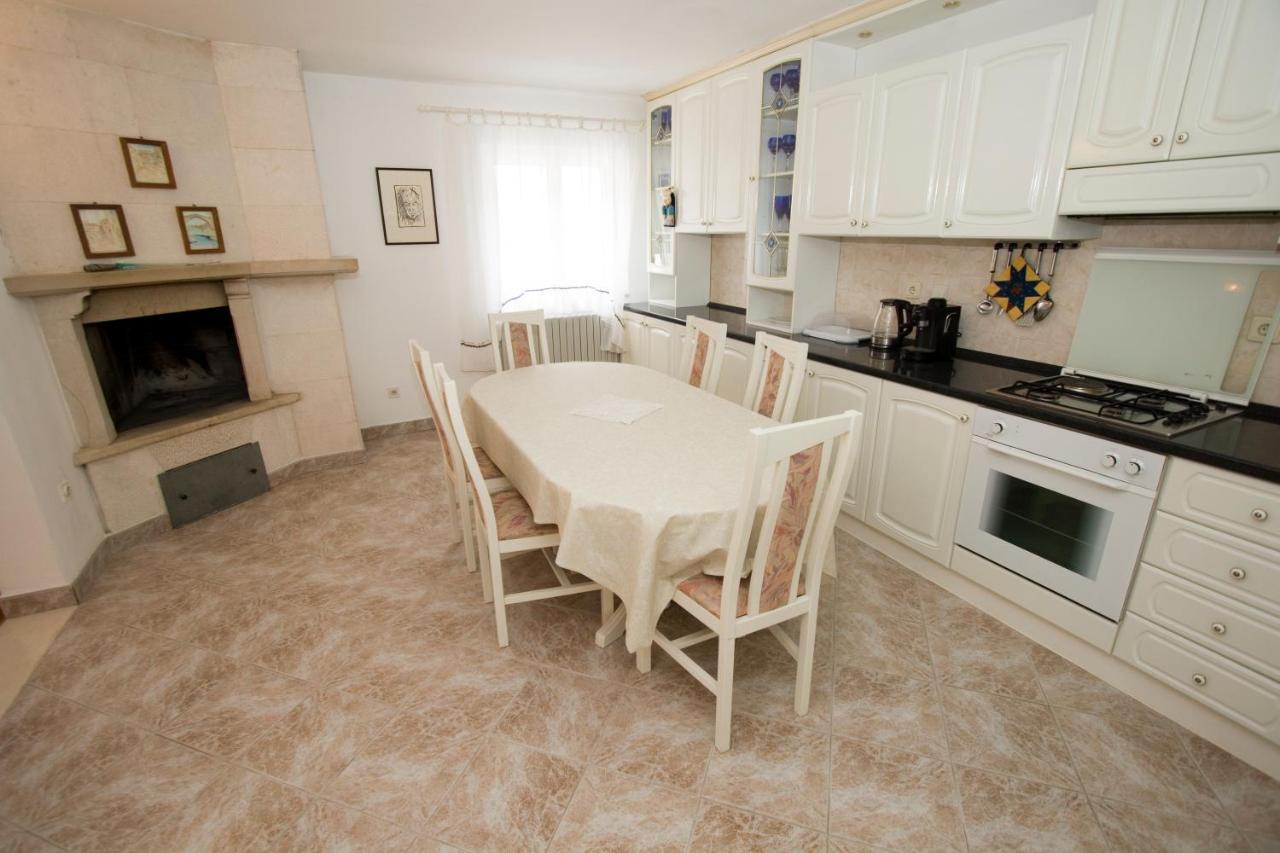 Holiday Home มาคาร์สกา ภายนอก รูปภาพ